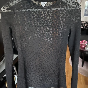Svart mesh topp - Jätte fint skick! Aldrig använd💋💋