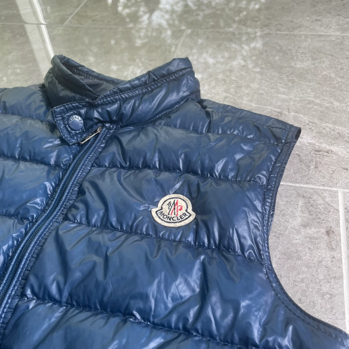 Moncler GUI Väst (ÄKTA) - 90