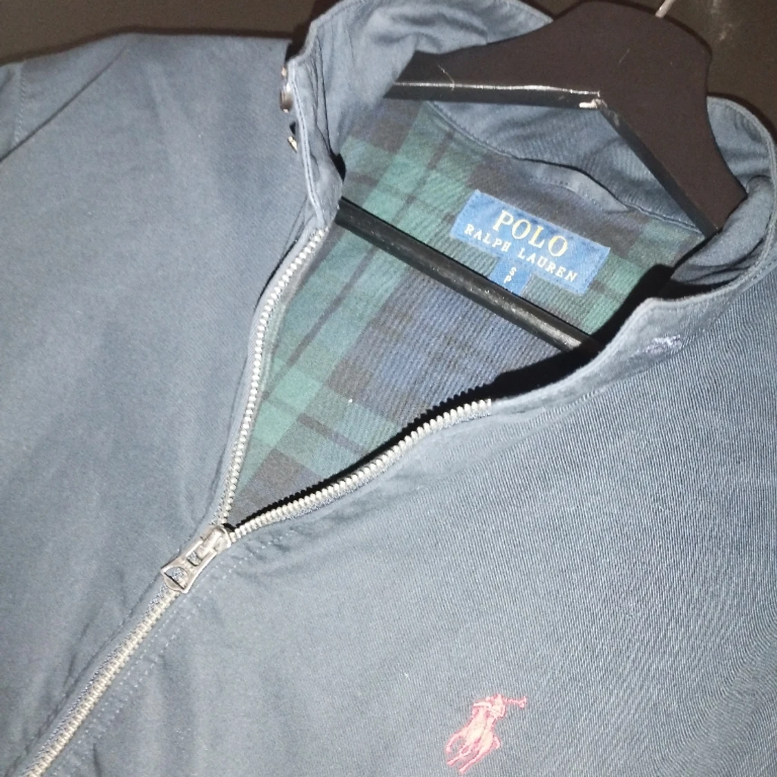 Raulph Lauren Jacka  - 91