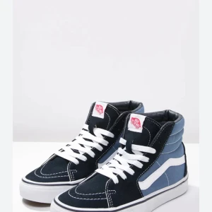 Vans  - Säljer mina Vans som endast är använda 3 gngr. 