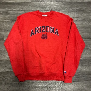 Champion Arizona Sweatshirt  - Snygg college sweatshirt i storlek S! Bara att skriva om du undrar över något🙏