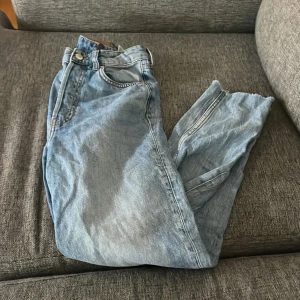 Hm jeans  - Jeans från hm i strl 32