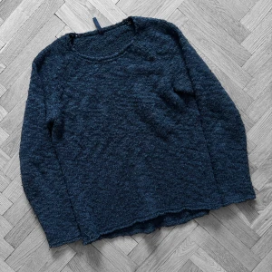 Nudie Stickad Tröja - Stickad tröja från Nudie Size: M   Lenght 76cm Arm lenght 65cm Shoulder to Shoulder 50cm Armpit to armpit 55cm