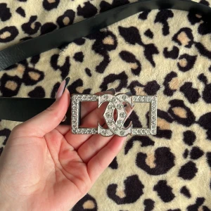 fint skärp med rhinestones - fint skräp med diamanter och glitter. 