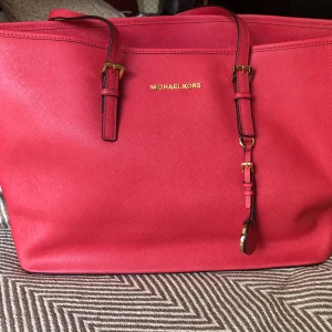 Michael kors väska  - Helt oanvänd michael kors väska