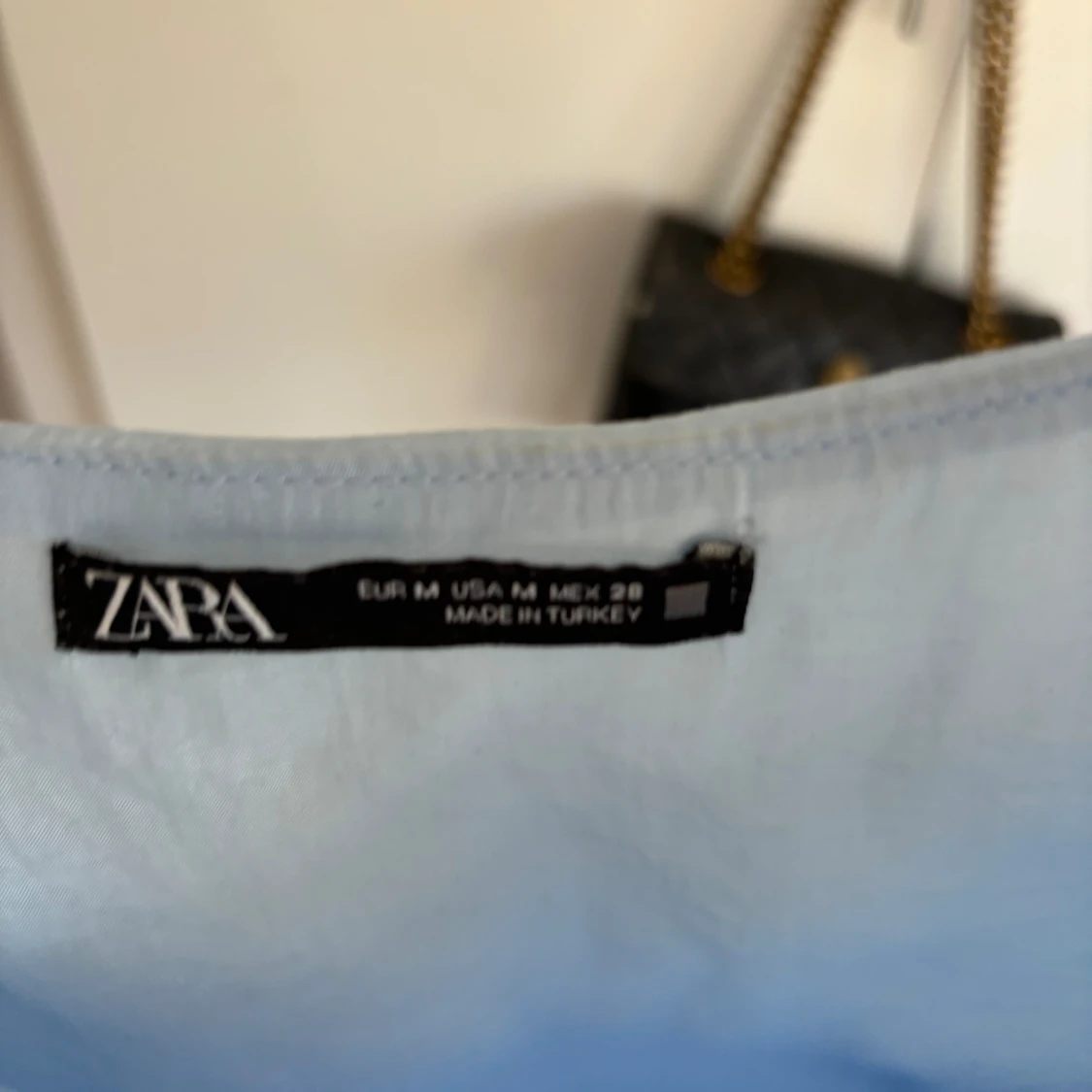 Blå volang blus - 91