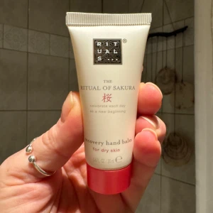 Ny! Rituals sakura hand lotion - Ny! Handlotion från rituals i doften sakura. 20ml