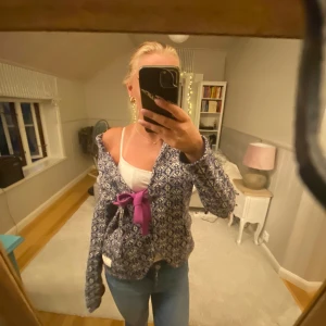 odd molly stickad kofta - en odd molly kofta från deras gamla sortiment 💖pris kan diskuteras! 