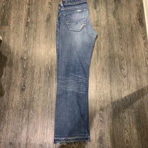 Diesel jeans - Superfina lågmidjade diesel jeans, i super skick! Om du är intresserad, tveka inte på att höra av dig! Köparen står för alla fraktkostnader!