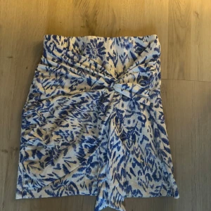 kjol - Kjol från Gina i storlek xs, jätte fint skick knappt använd!  säljer för 300 ink frakt 