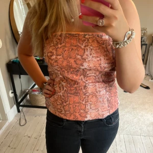 Glittrig leopardtopp  - Supersöt bandeautopp❤️