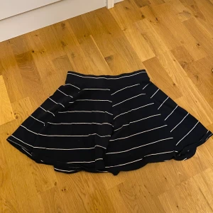 Kjol - Kjol från bershka!