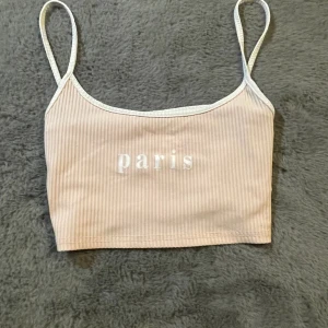 Rosa Cropped linne - Ljusrosa linne som är perfekt för sommaren 