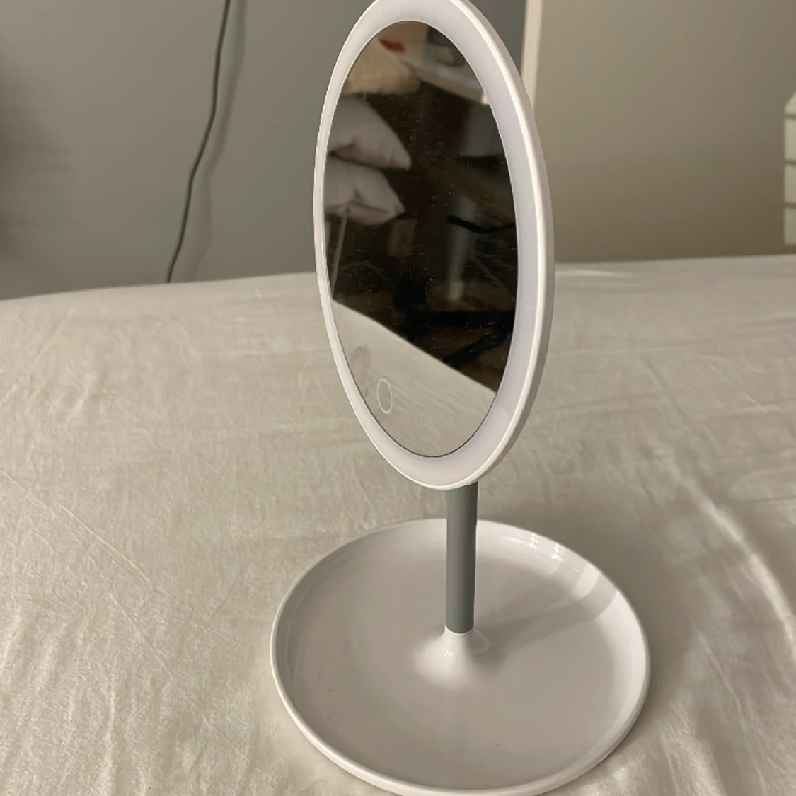 Sminkspegel med led lampa