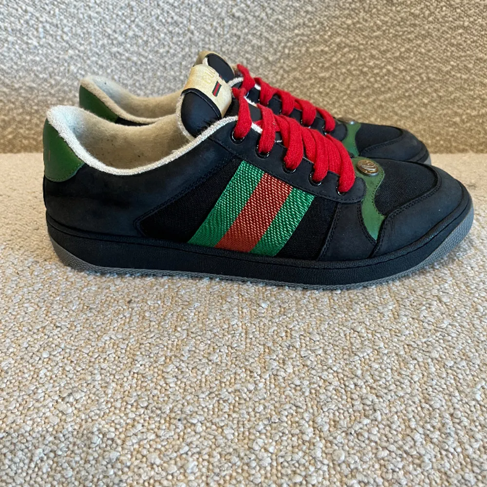 Unika gucci sneakers i väldigt bra skick. Inga defekter. snabb leverans🚚. Skor.