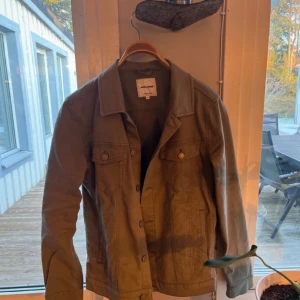 Jeansjacka  - Grön fint skick 