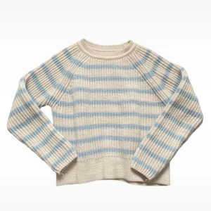 Design by si tröja  - Jättefina tröja från design by si i bra skick. Storlek Xs/S