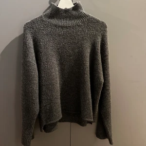 Tröja Gina - Gosig tröja från Gina som jag klippt kortare nertill