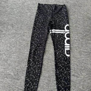 Träningsthights - Från Aimn❤️