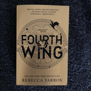 fourth wing  - fourth wing first in the fantasy series 