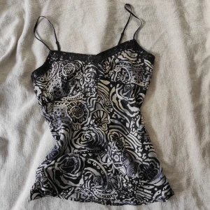 Principles Y2k linne - Superfint vintage linne från Principles. Kolla gärna in mina andra annonser ✨