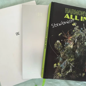 kpop albums  - pris diskuteras i dms !! kommer inte med pcs, säljer för väldigt låga priser btw. 