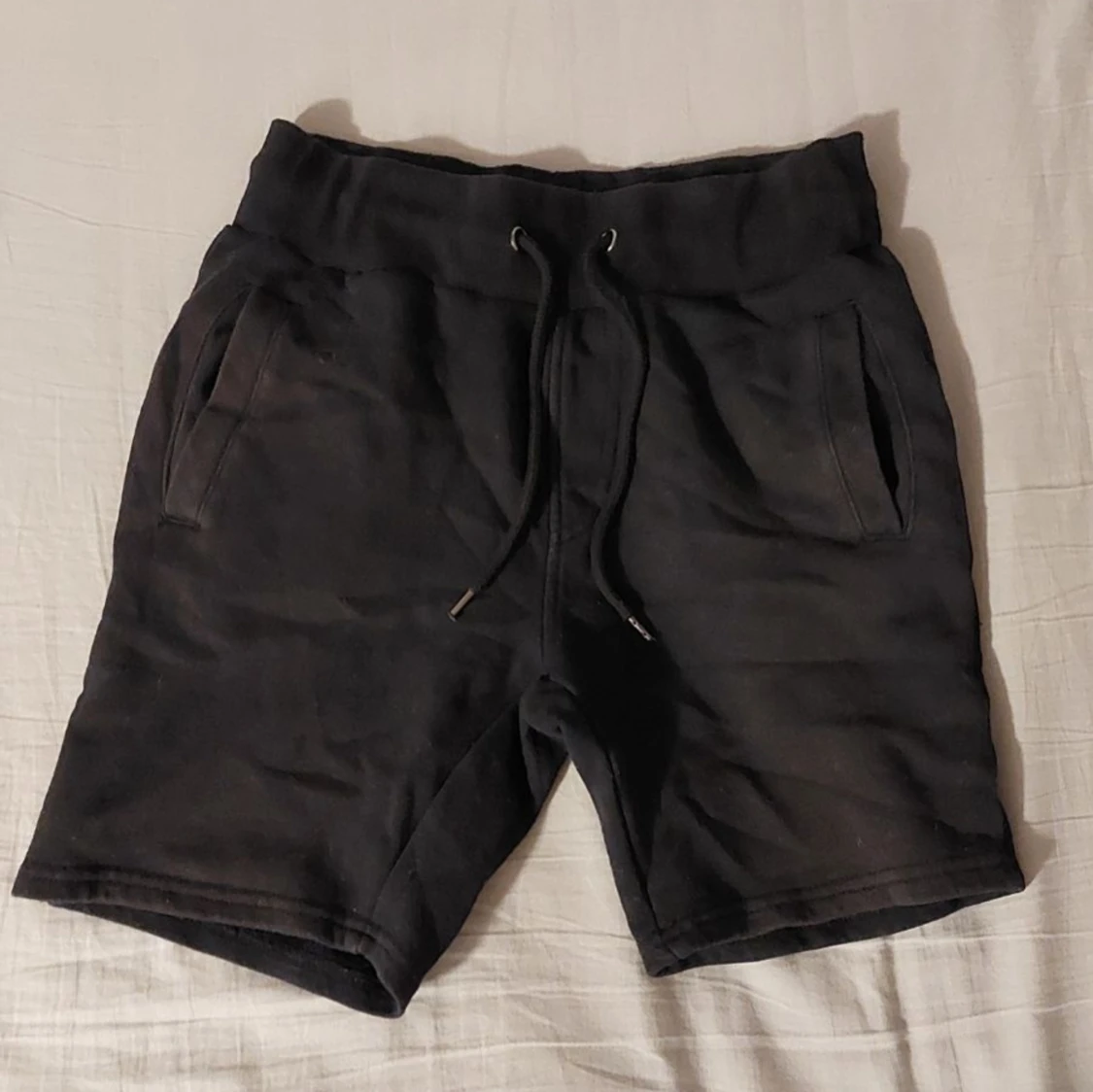 Pier One shorts