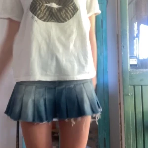 Jeans kjol - Säljer denna superfina jeans kjol!!