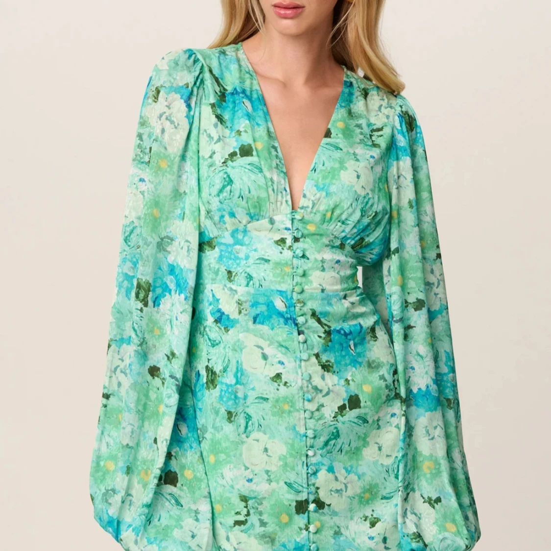 Adoore klänning, sökes!!