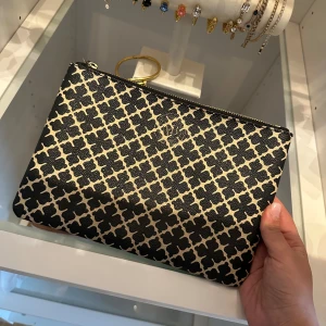Malene birger väska - Säljer för vill bli av med den. Använd i bra skick. Du står för frakten och fraktar bara spårbart
