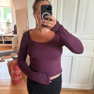 Bikbok topp - Säljer denna fina topp från bikbok❤️‍🔥💋