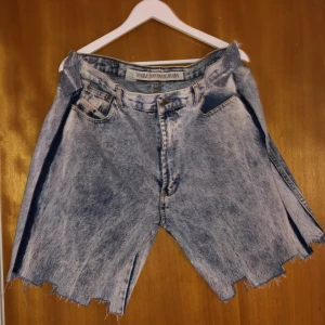 Vintage shorts  - Omsydda Coola shorts Midjemått 47cm x2 