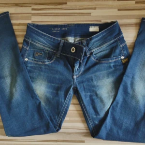 G-star JEANS - G-star Raw GS01 💕 Storlek: 27/32💕 Short leg  