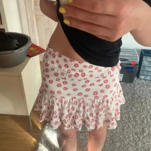 Kjol - Jättefin kjol från pull and bear i storlek xs ❣️