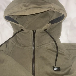 Nike Hoodie - Original pris 1 449,00 kr Bra skick