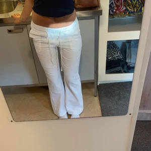 Roxy Linnebyxor  - Storlek xs säljer då dem är för små för mig men dem är i bra skick!! 