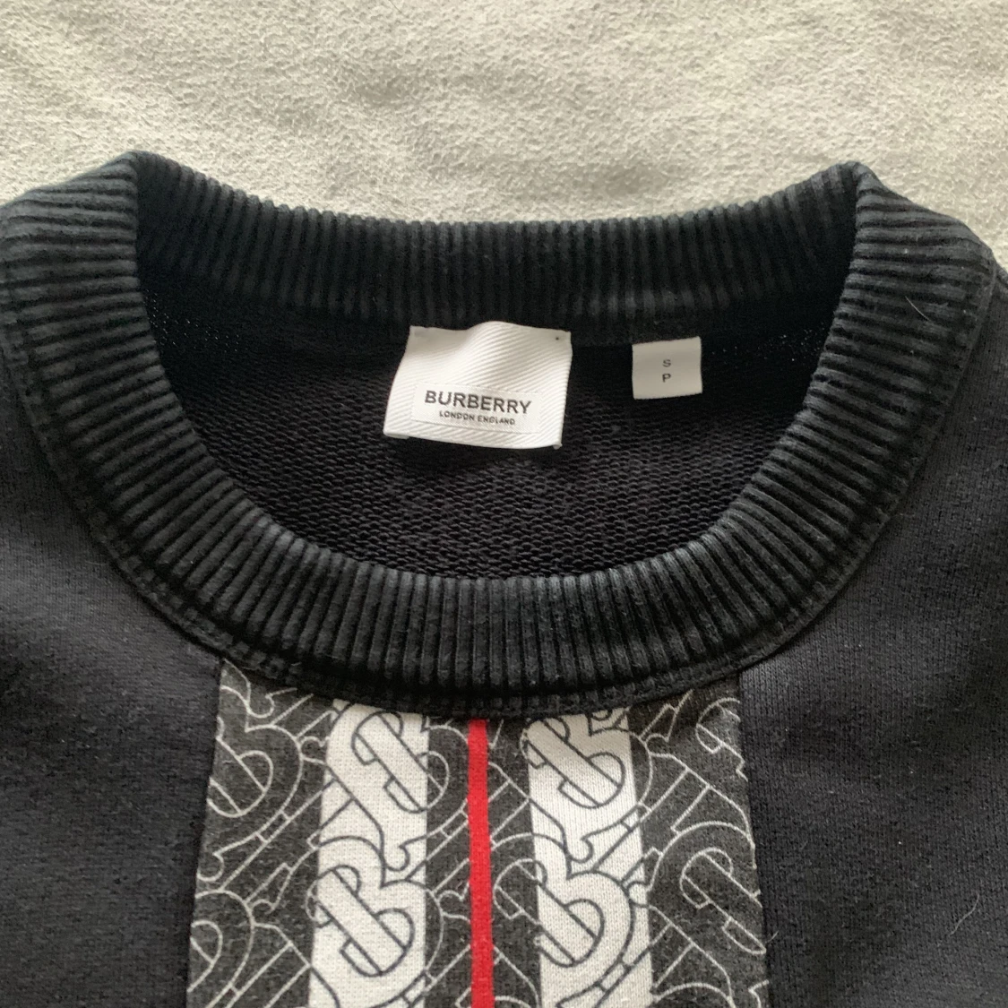 Designer Svart Burberry Tröja  - 91