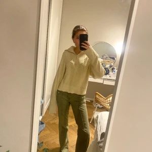Stickad tröja  - Superfin stickad tröja från monki💕💕