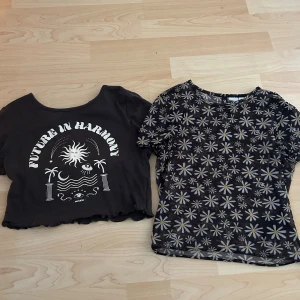 Två tröjor - Två tröjor från H&M i bra skick. Båda i storlek xs. Fråga gärna om fler bilder, mätningar, osv. Skriv helst innan du köper! 