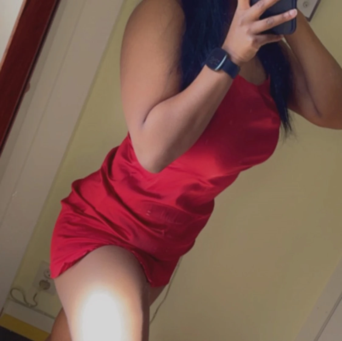 Röd Klänning  - 90