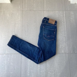Replay jeans - Säljer nu dessa snygga replay jeans i storlek w31 o L32, skriv för fler bilder/frågor🙌🏼