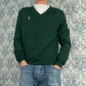 Ralph lauren tröja - Skitsnygg tröja från Ralph Lauren | skick 9,5/10 knappt använd | nypris: 1800🙌🏼