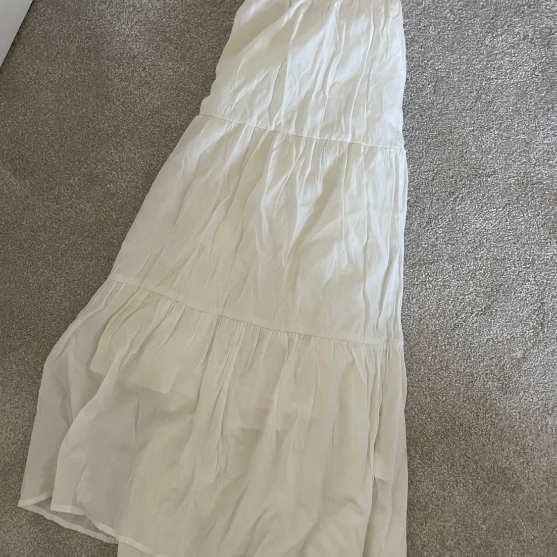 Vit Midi kjol 