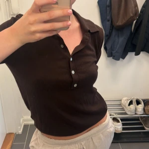 Blus  - Använd väldigt sällan 