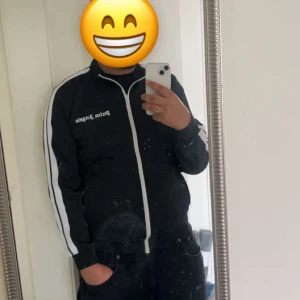 Palm angels kofta - Palm angels kofta helt ny använt 3 gånger.