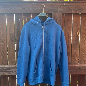 Blå kofta  - Blå kofta i storlek XL 