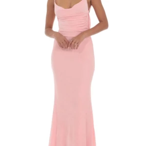 Maxiklänning - Superfin rosa klänning med öppen rygg☺️ i väldigt bra skicka