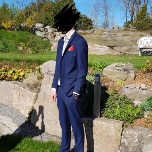 Jack end Jons  - En kostym använt en gång . E för liten.. org pris 1499