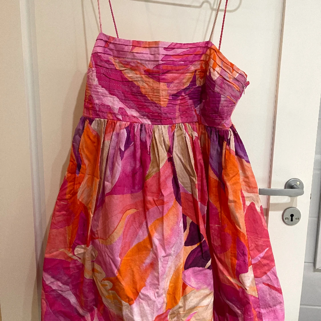 Mönstrad klänning - 90