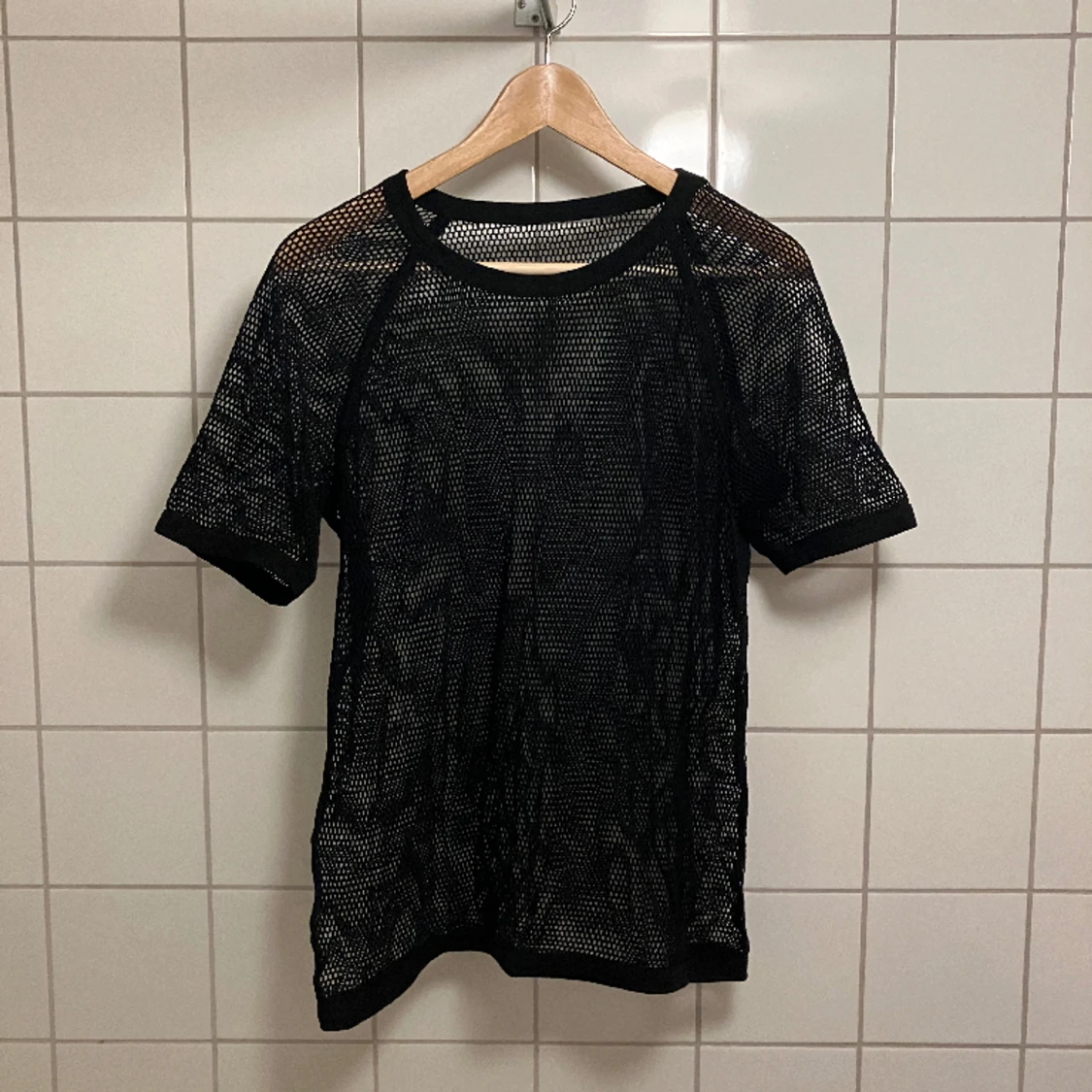 T-shirt Nät Svart Weekday - 90